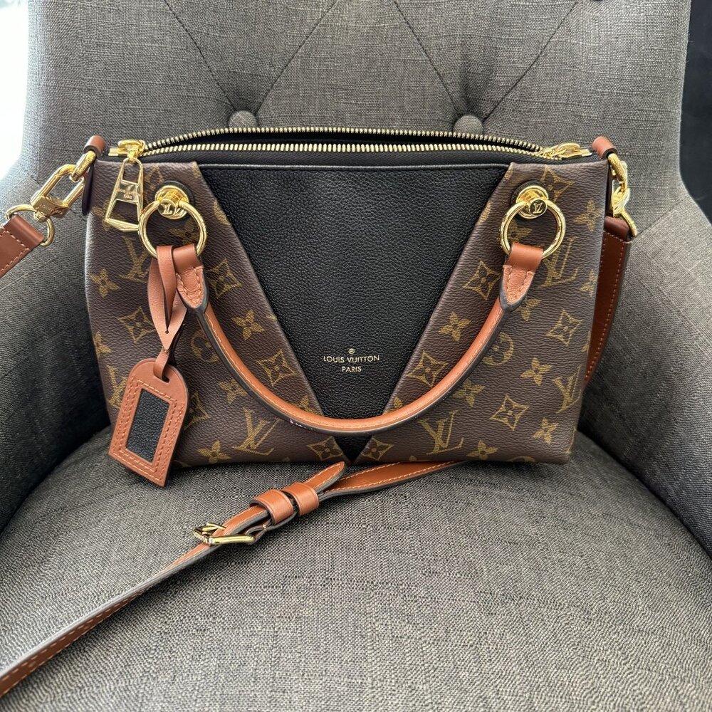 LOUIS VUITTON Monogram V Tote BB